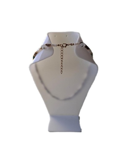 Collar en piedras naturales