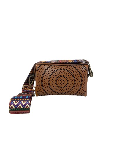 BOLSO CALA PERFORADO MIEL