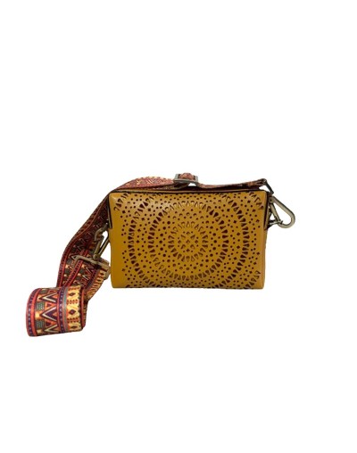 BOLSO CALA PERFORADO MOSTAZA