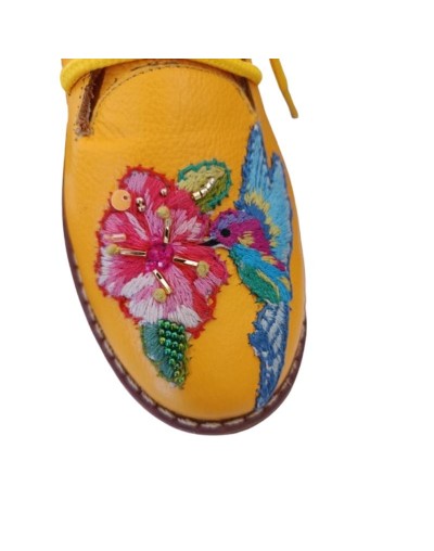 Mocasín Amarillo Bordados 