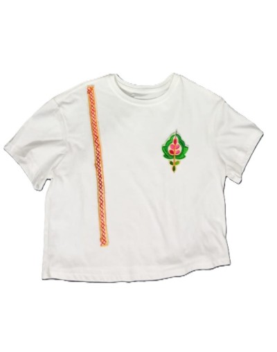 CAMISETA INTERVENIDA EN BORDADO