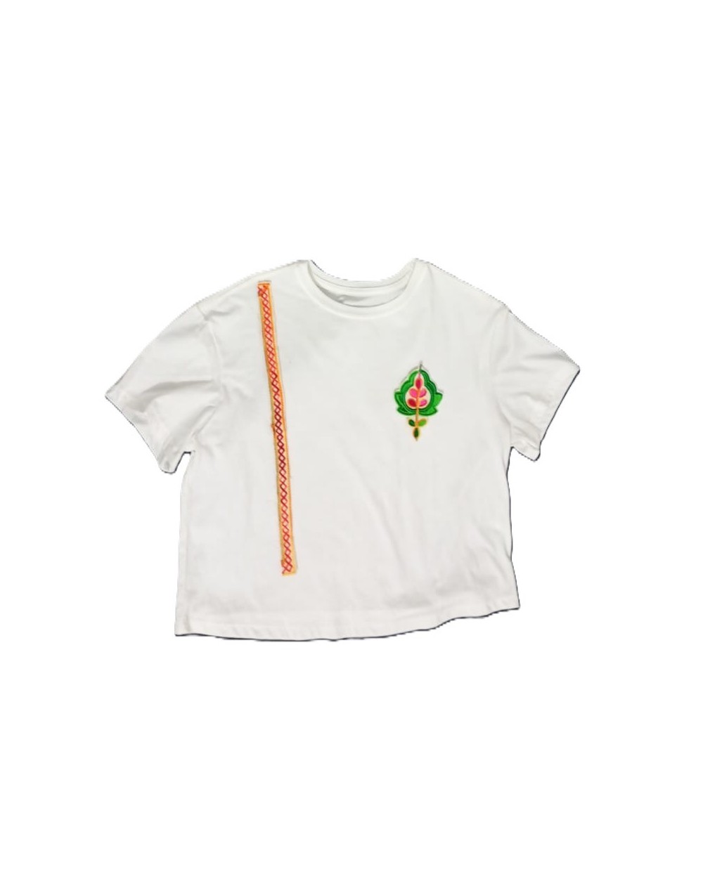 CAMISETA INTERVENIDA EN BORDADO