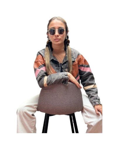 Chaqueta de jean pintada a mano