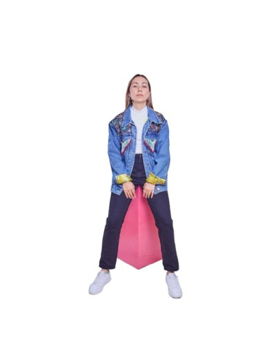 Chaqueta de jean pintada a mano