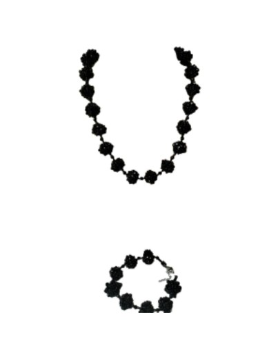 Collar Rombos Negros