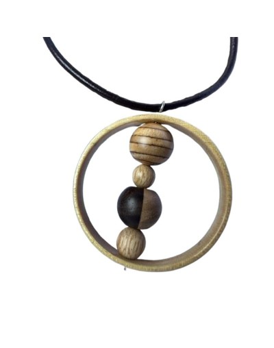 Collar Universo en Madera