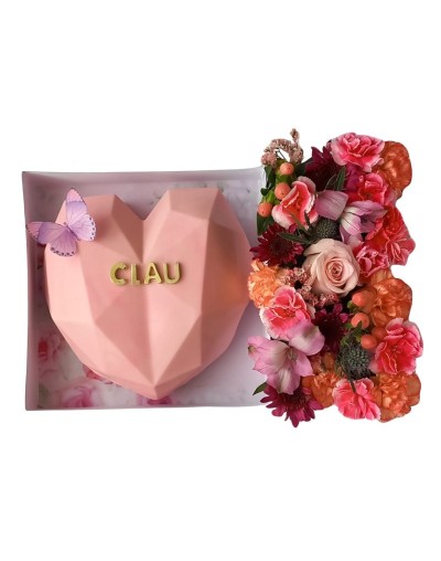Estuche corazón gigante de chocolate con arreglo floral 