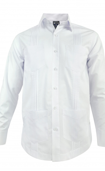 Camisa guayabera blanca con alforzas