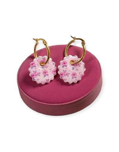 Aretes MI DOLÇA - Aro dorado con dije floral rosa pastel