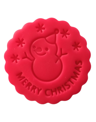 Dale un toque dulce y festivo a tu cocina con estos encantadores imanes de nevera en forma de galletas navideñas, elaborados a m