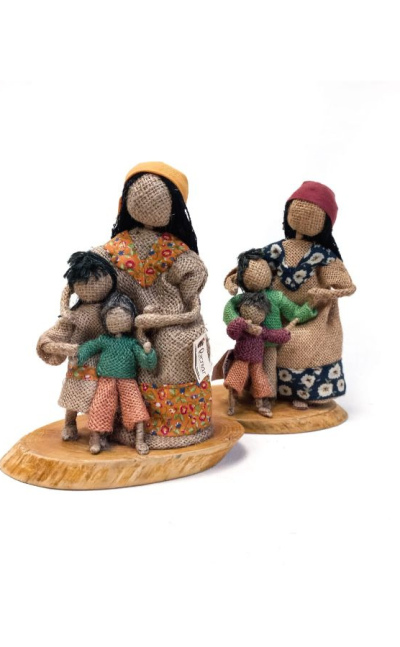 Indígena wayuu mamá con hijos 