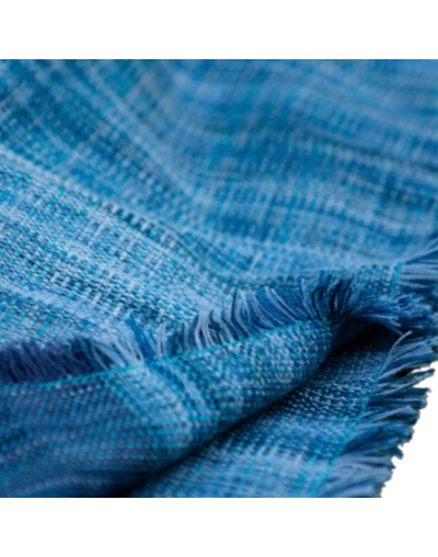 Ruana en hilo lana en tres tonos de azul