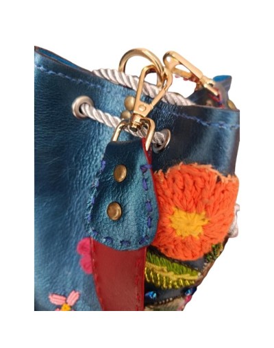 Mochila artesanal cuida tu corazón