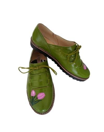Mocasin verde pintado