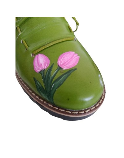 Mocasin verde pintado