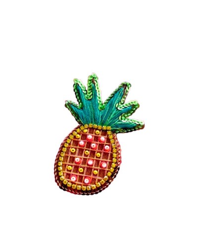 Prendedor bordado Piña