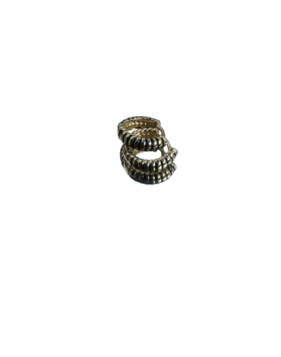 Candongas doradas con lineas negras