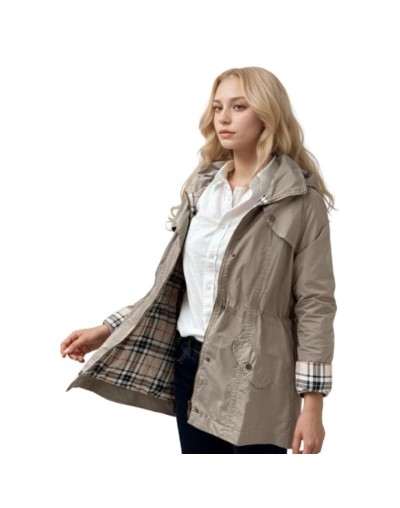 A Cola de pato Beige Clásica