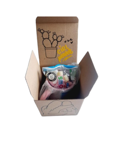 Taza Blanca con Interior Rosado Personalizada – Incluye Diseño y Empaque