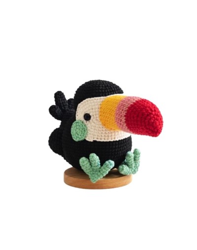 Tocó el tucán amigurumi 