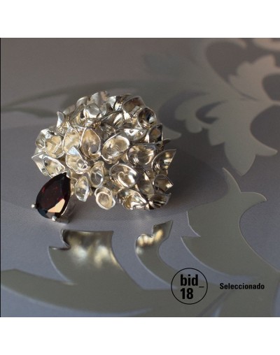 Prendedor flores de origami granate