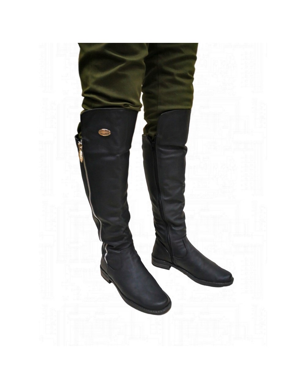 Botas planas en color negro para mujer  Botas de moda