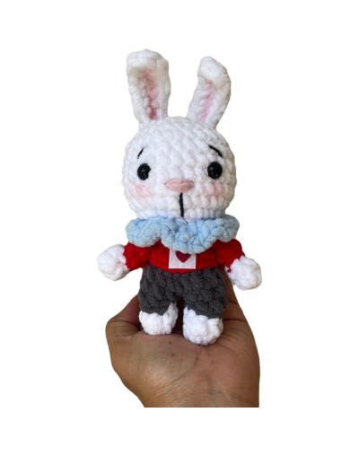 Mini conejo amigurumi tejido a mano | Figura artesanal