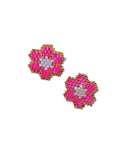 Aretes Flor Rosado Miyuki – Energía y Elegancia