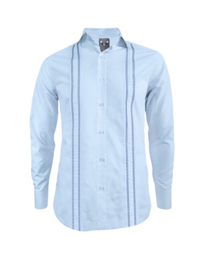 Camisa guayabera en algodon azul claro bordada sin bolsillos manga larga