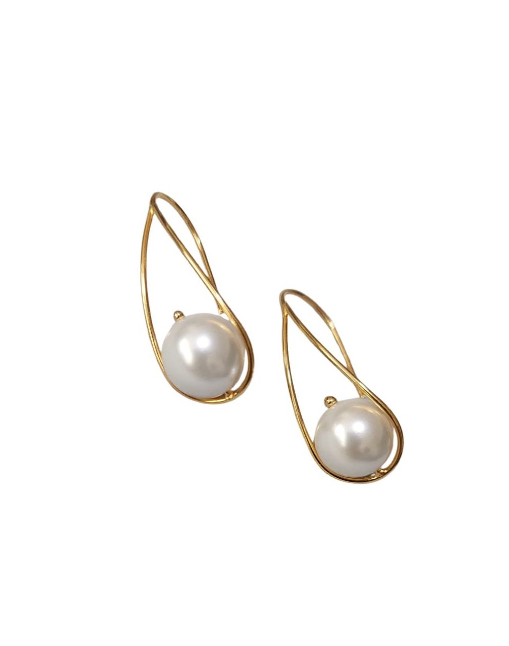 Aretes: Perla Esencial.