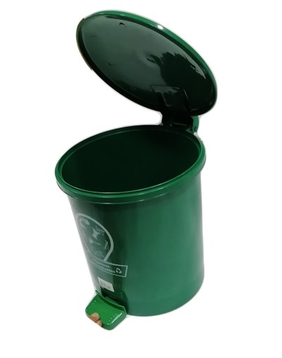 Papelera caneca de 13 litros con apertura de pedal