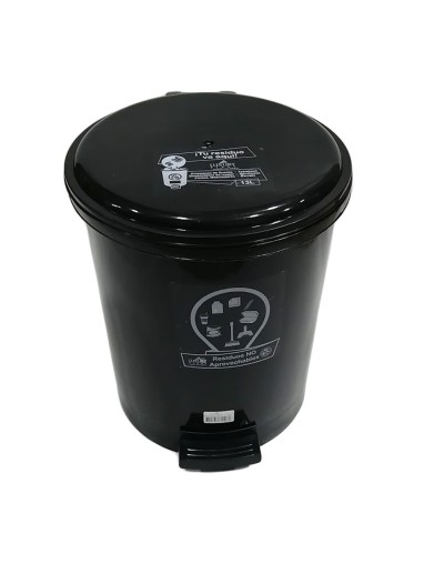 Papelera caneca de 13 litros con apertura de pedal