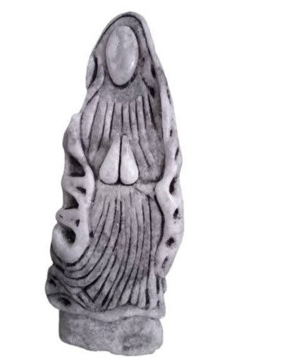 Escultura en Roca SalinaOración