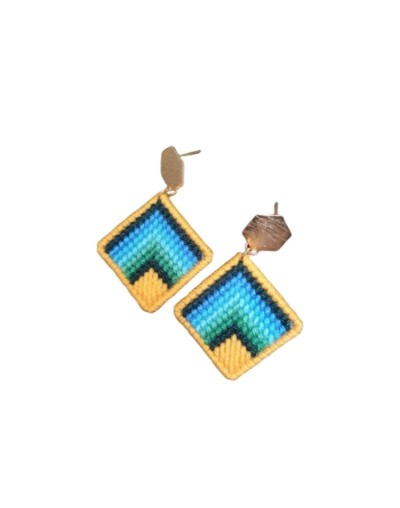 Aretes elaborados en tejido Bargello - Pájaros y naturaleza