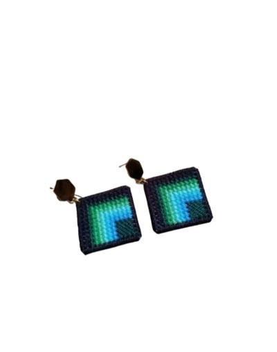 Aretes elaborados en tejido Bargello - Pájaros y naturaleza