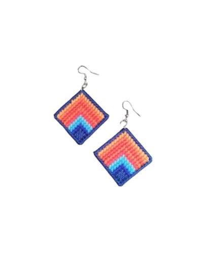 Aretes elaborados en tejido Bargello - Pájaros y naturaleza