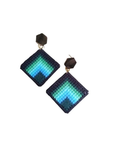 Aretes elaborados en tejido Bargello - Pájaros y naturaleza