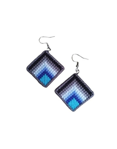 Aretes elaborados en tejido Bargello - Pájaros y naturaleza