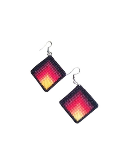 Aretes elaborados en tejido Bargello - Pájaros y naturaleza