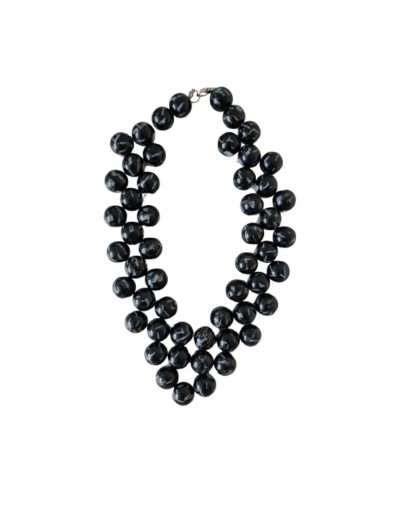 Collar de perlas checas marmoleadas en "V"