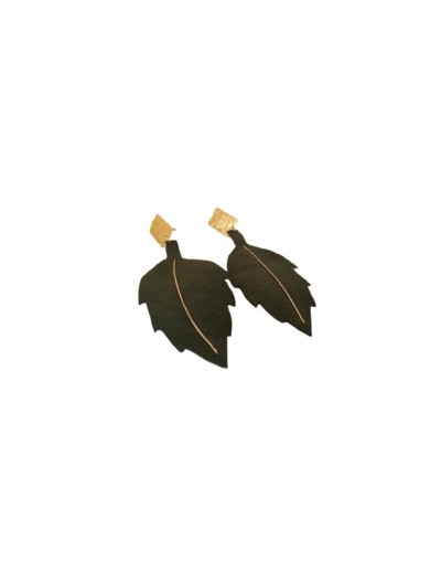 ARETES HOJAS EN CUERO 