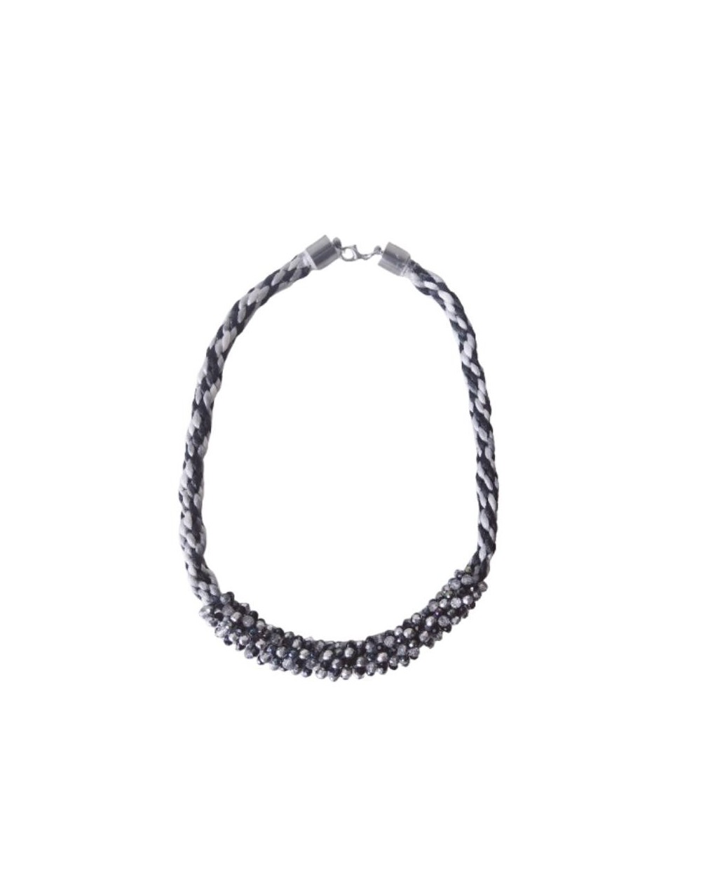 Collar Kumihimo con mostacillas negras y plateadas