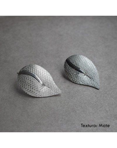 Pendientes hojas buriladas con texturas