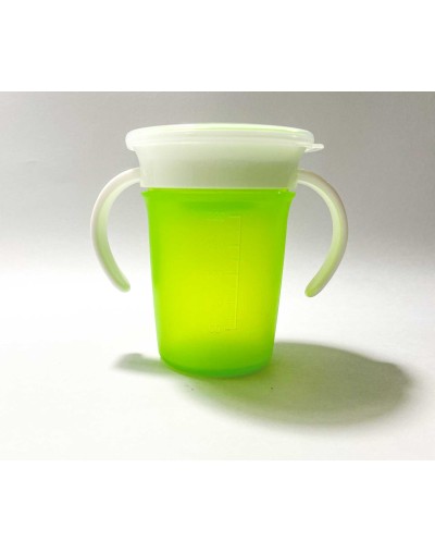 Vasos entrenador antiderrame 360º giratorio 7 onza  verde