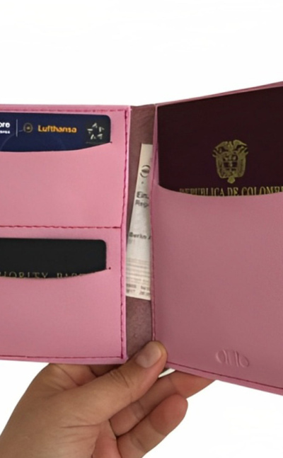 Porta pasaporte e1 palo de rosa