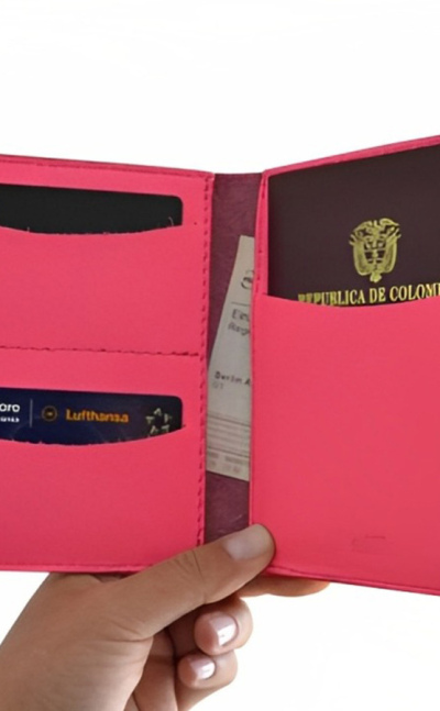 Porta pasaporte e1 fucsia neon