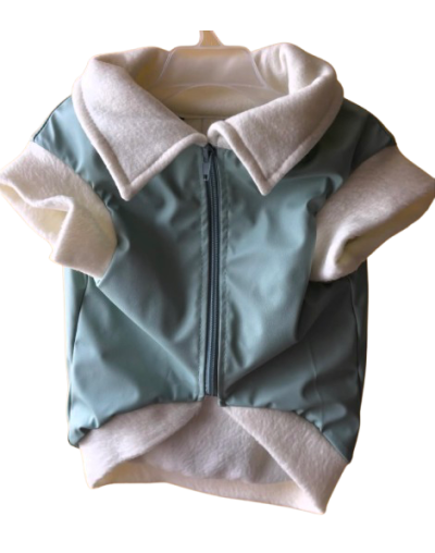 Chaqueta en cuerina verde menta
