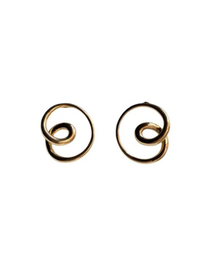 Aretes círculo entre círculo dorado