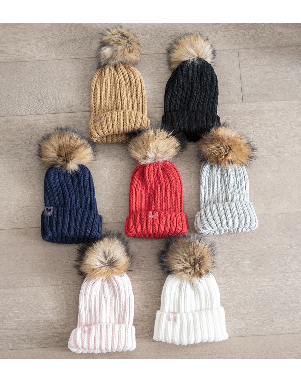 Gorros Pompom Bouk