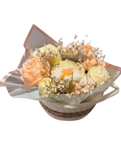 Bouquet Marfil – Velas en canasta tejida | Armonía'd
